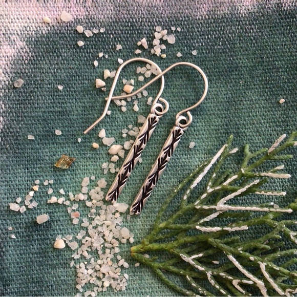 Sundance charm oxidized silver Earrings - Picture 5 of 7